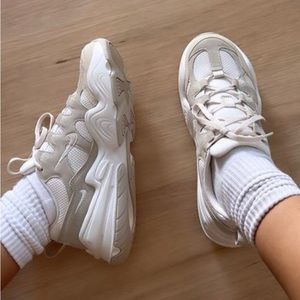 Nike Tech Hera Shoes